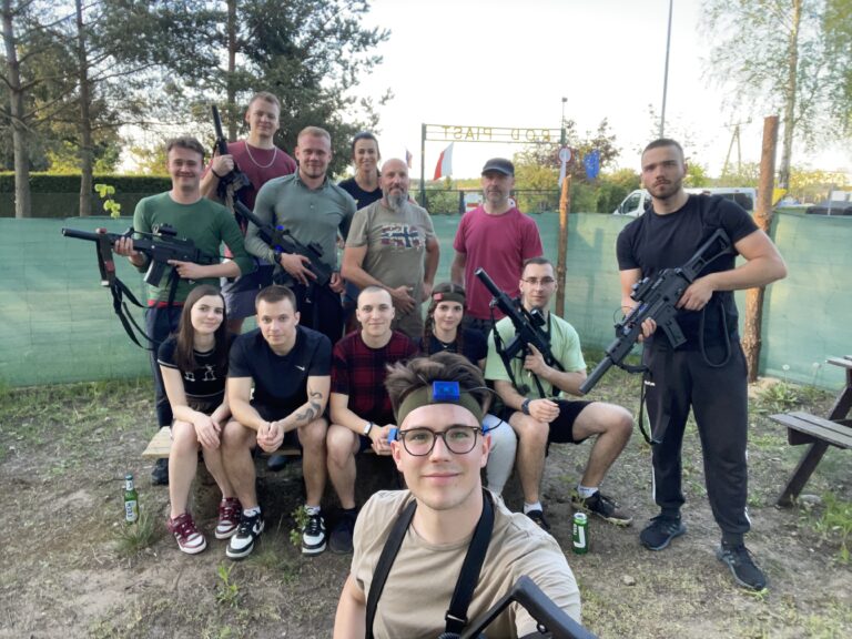 ekipa-bezfarby-lasertag