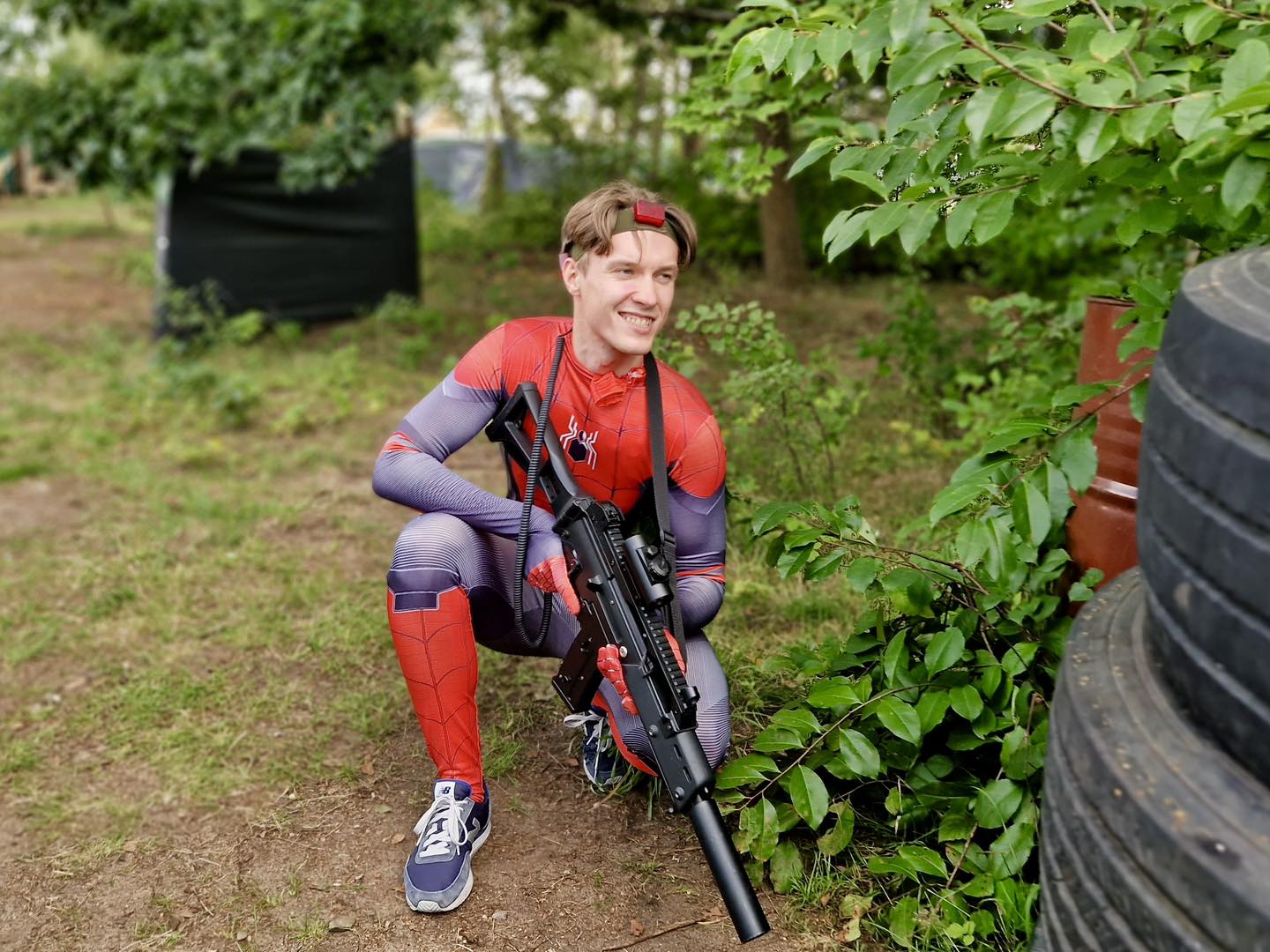 bezfarby-lasertag-zlotow-spiderman